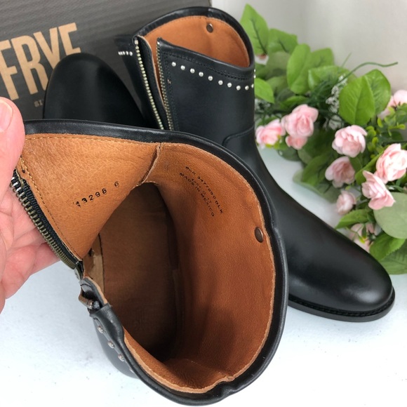 Frye Melissa stud short black boots size 6.5B (A18 - Picture 6 of 8